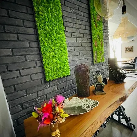 Iconic Loft - Private Parking, Netflix Lejlighed Bukarest