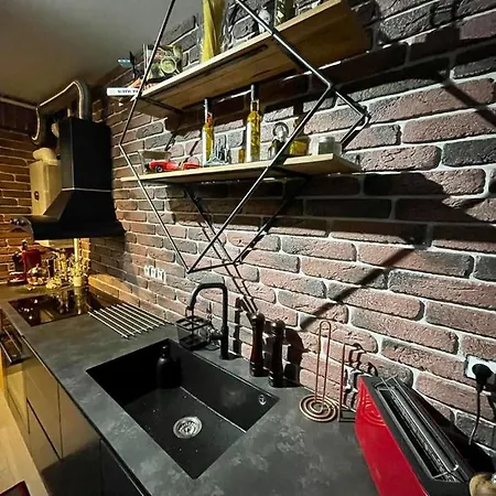 Iconic Loft - Private Parking, Netflix Lejlighed