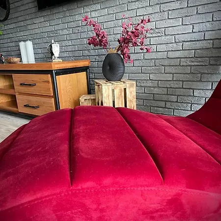 Iconic Loft - Private Parking, Netflix Lejlighed *